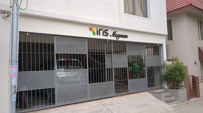 undefined Iris Magnum 6