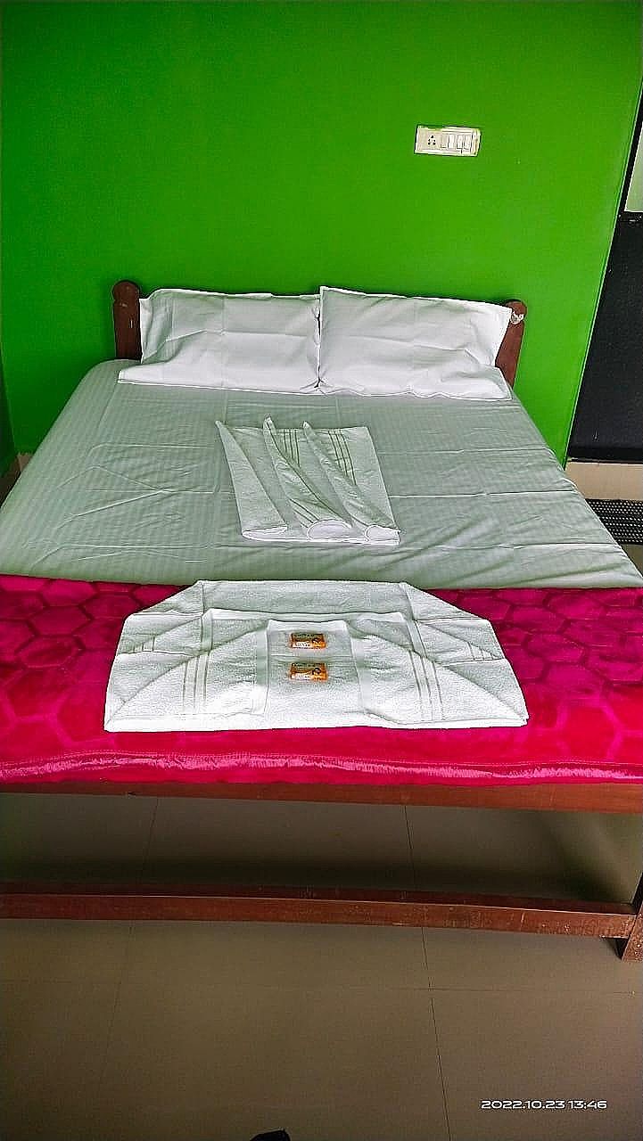 Hill Top Arambol Standard Double Room 11