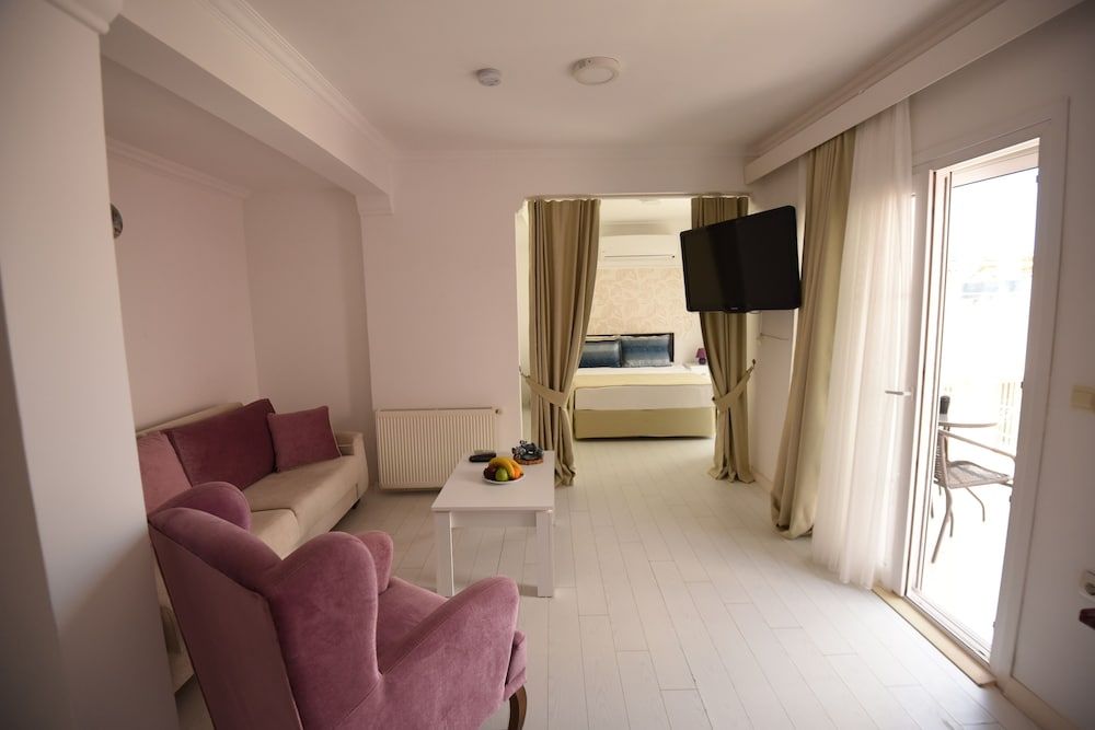 undefined Bumerang Suites Hotel 5