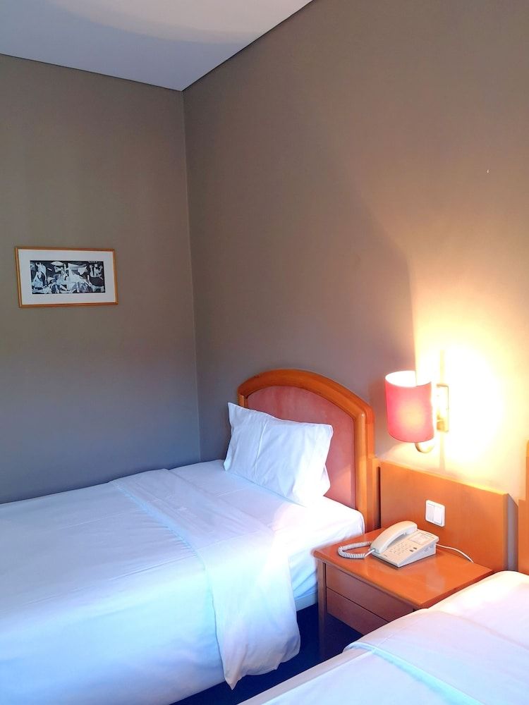 Hotel Via Norte Twin Room 7