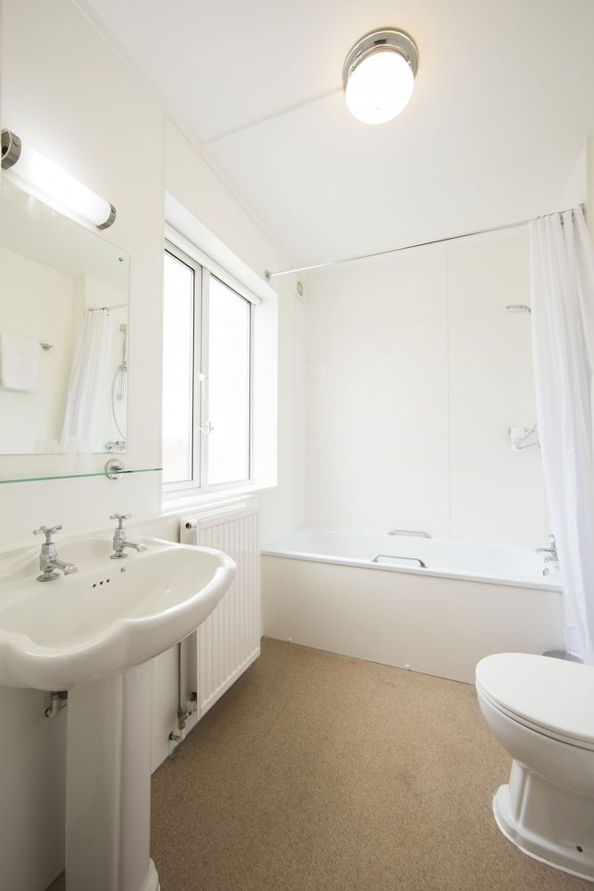 Half Moon, Sherborne by Marston's Inns Single Room 4