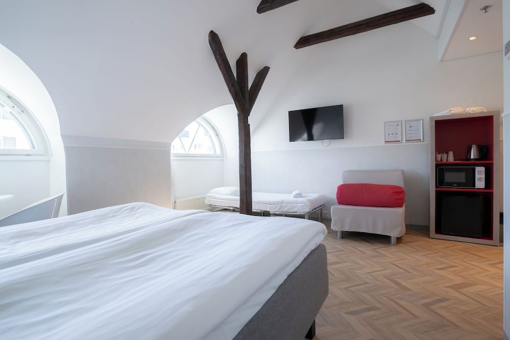 Omena Hotel Turku Kauppiaskatu Superior Quadruple Room