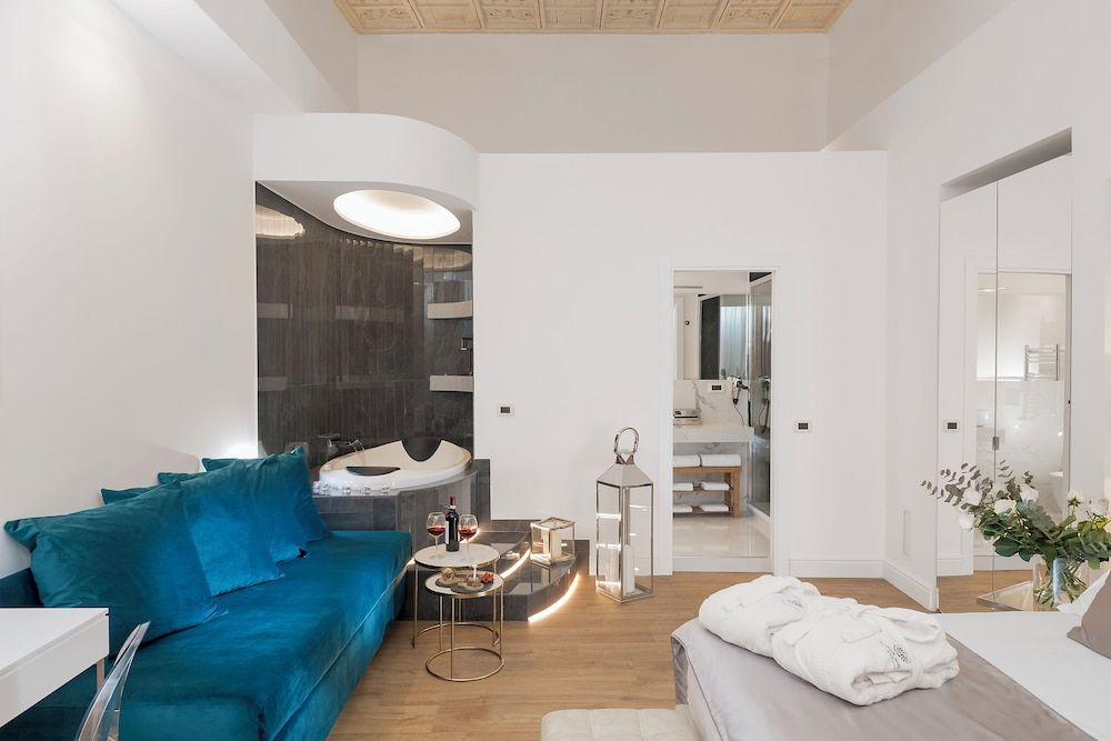 undefined Navona Style 10