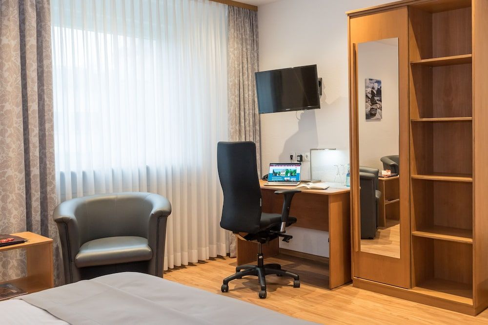 Hotel Elysee Comfort Double Room 7