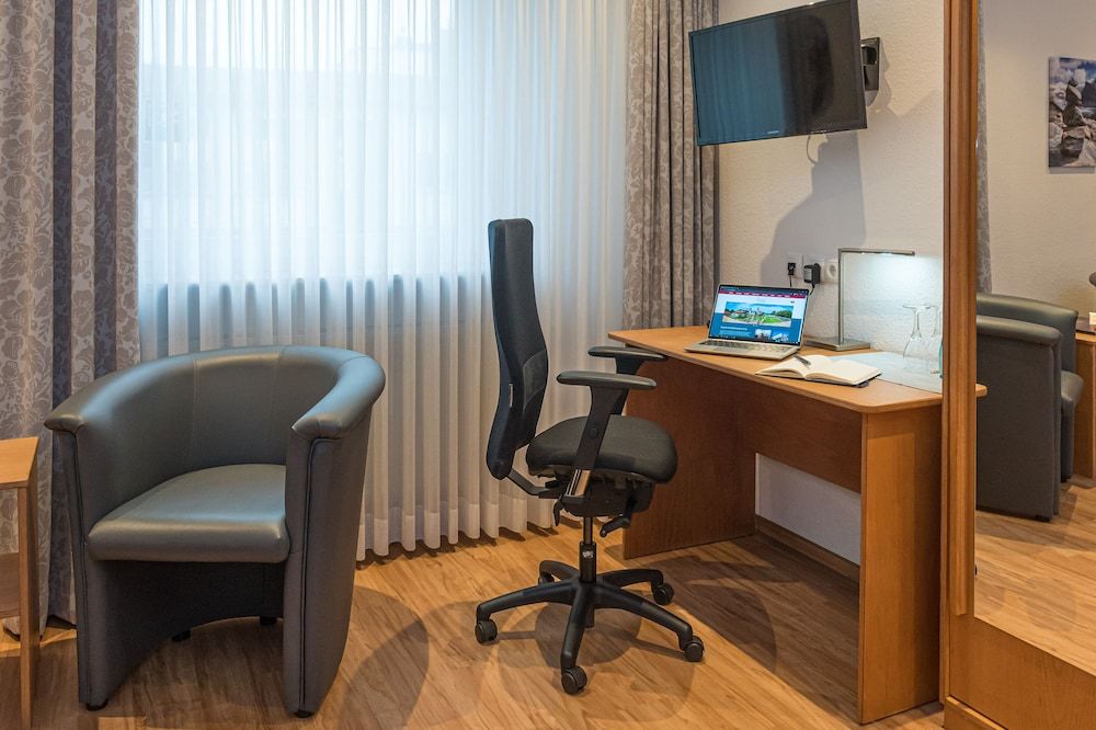 Hotel Elysee Comfort Double Room 5