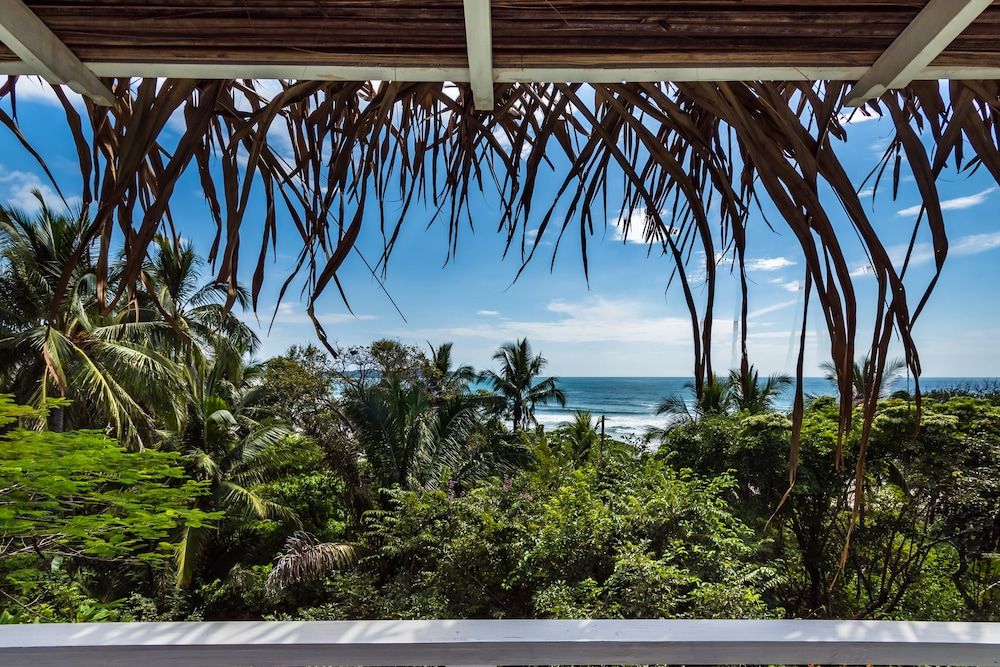 Nosara Beach Hotel King Suite with Balcony and Sea View 7