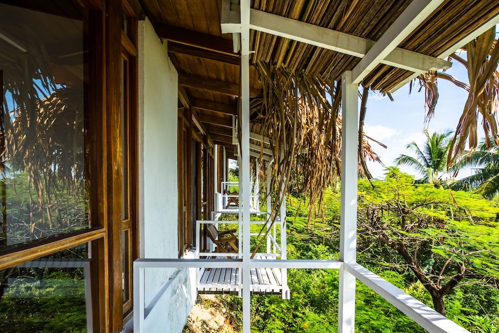 Nosara Beach Hotel King Suite with Balcony and Sea View 3
