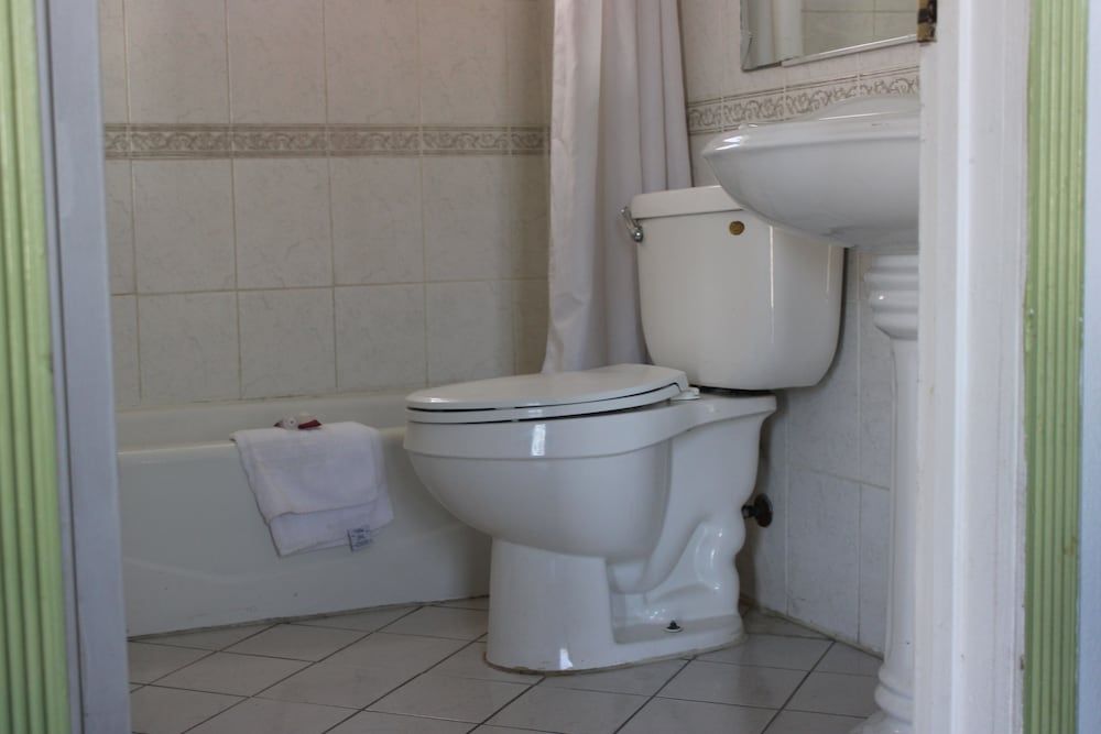 City Center Motel Basic Room, 1 Queen Bed 13