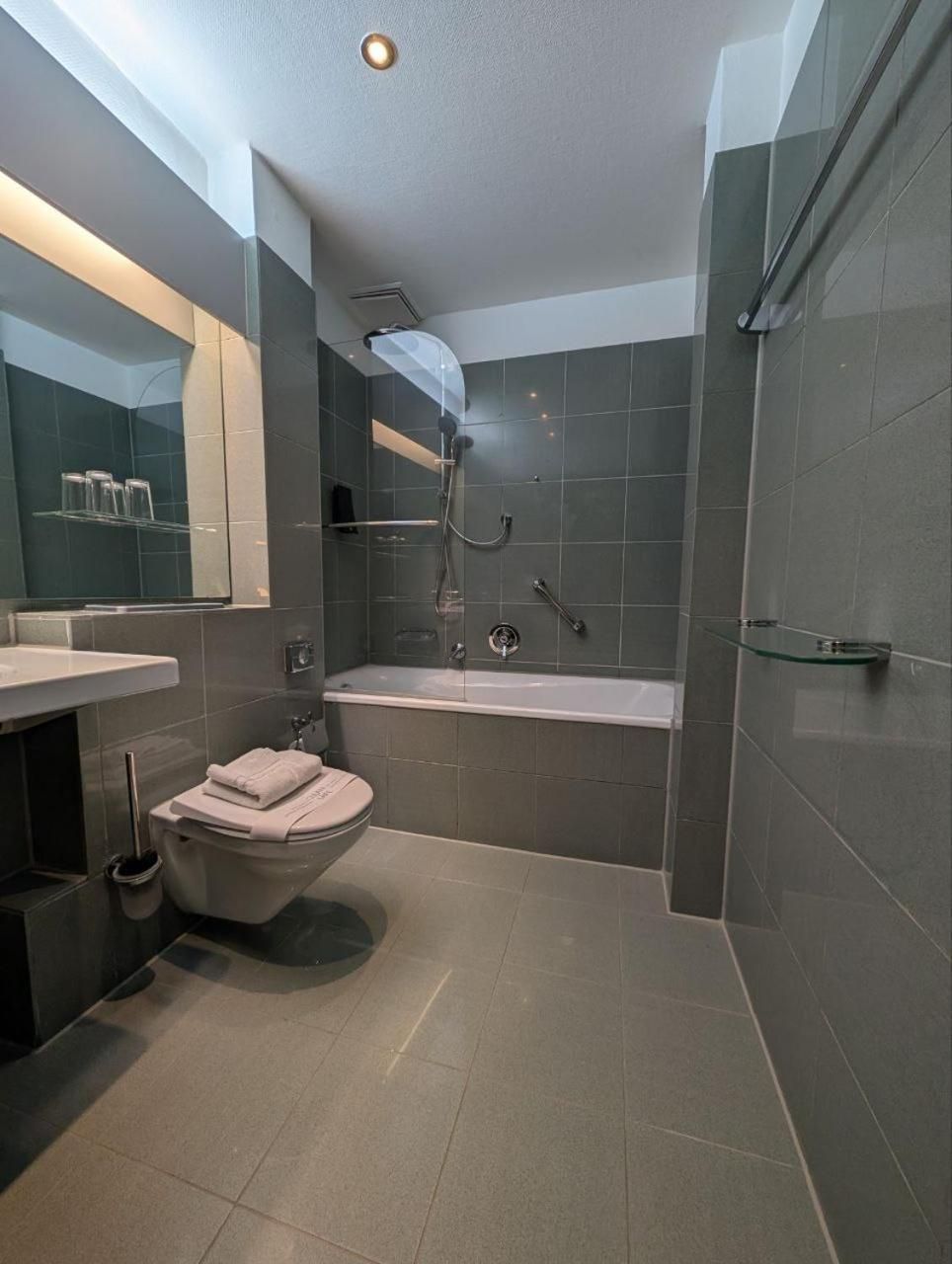 undefined Aussen Alster Hotel 4