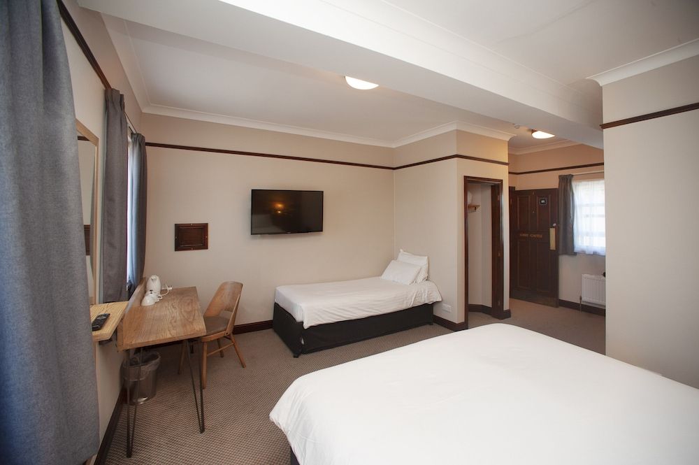 Shah of Persia, Poole by Marston's Inns Family Room