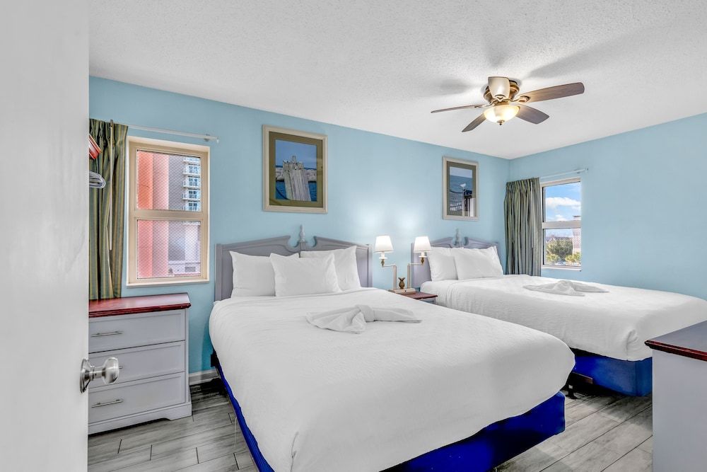 Classic Condo, 2 Bedrooms, Ocean View, Oceanfront