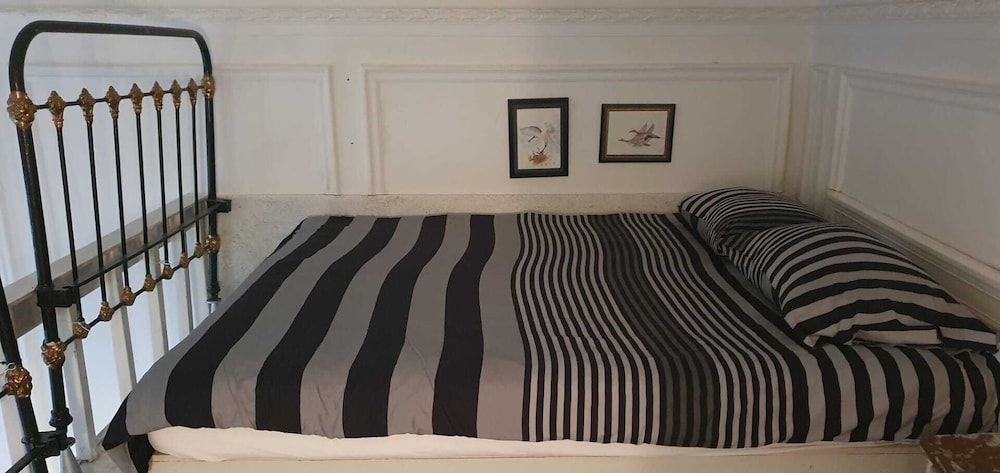 Residence Marie-Thérese Chambre Cabinet 4