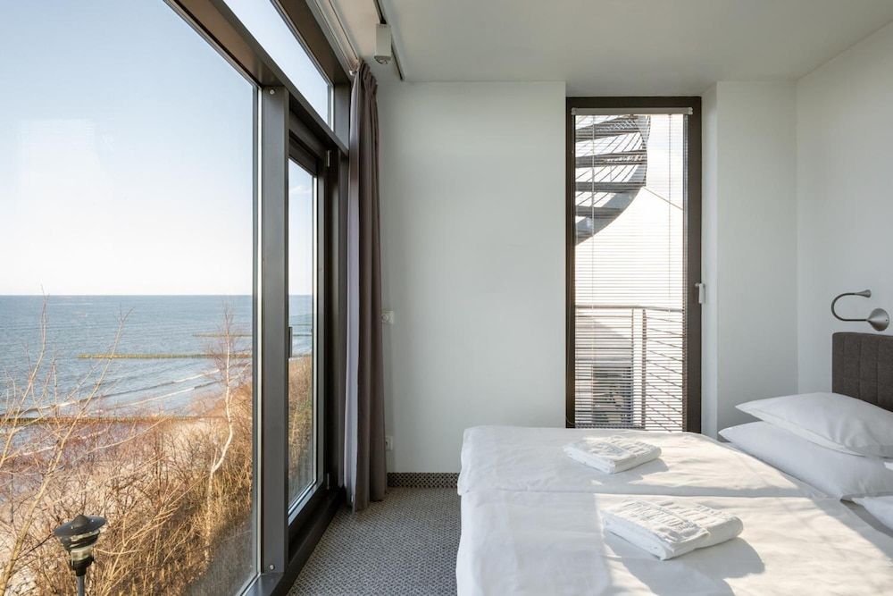 Exclusive Apartment, 2 Bedrooms, Terrace, Sea View