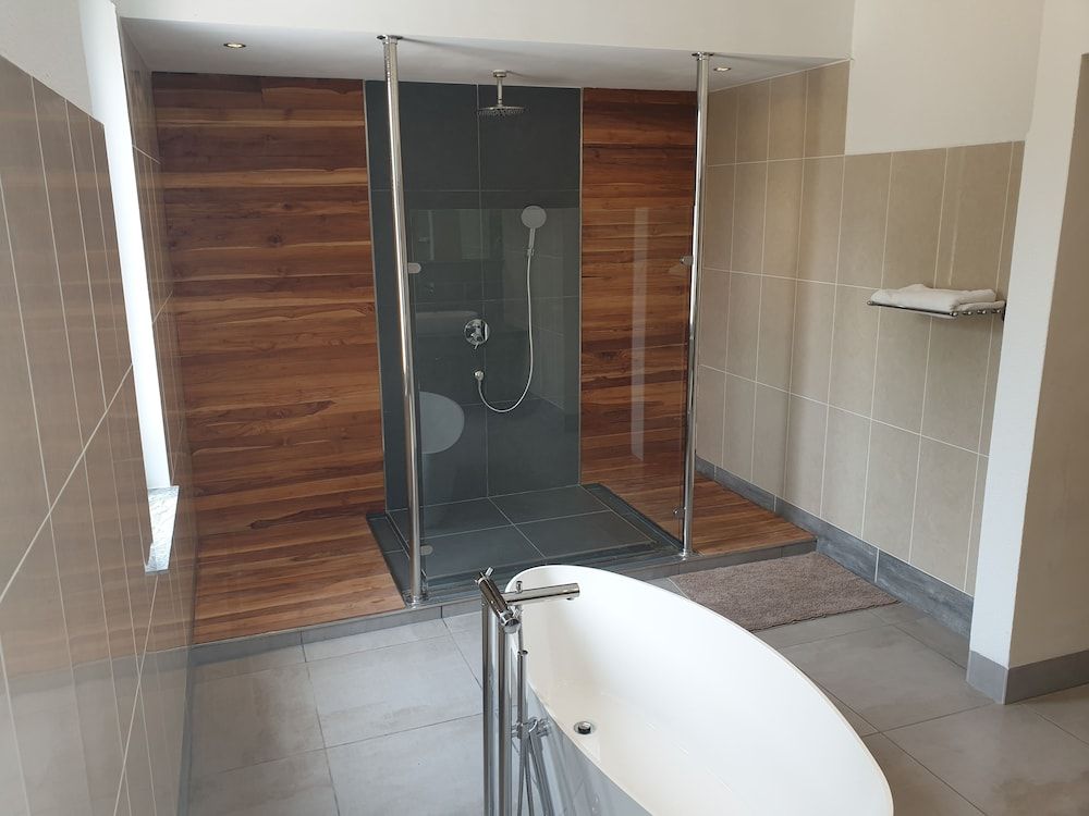 Kasumai Beach Resort Superior Suite, Partial Ocean View 6