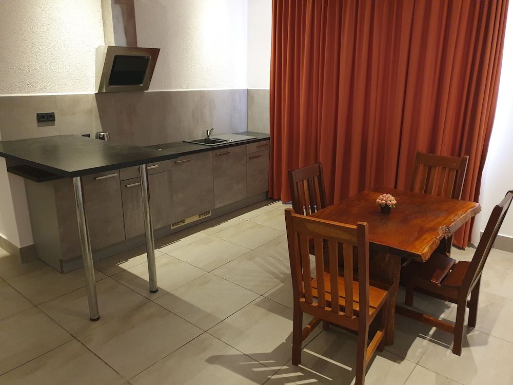 Kasumai Beach Resort Superior Suite, Partial Ocean View 9