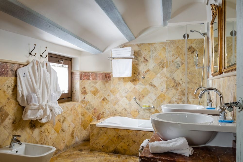 Hotel  YIT La Casona del Arco Junior Double Room 8