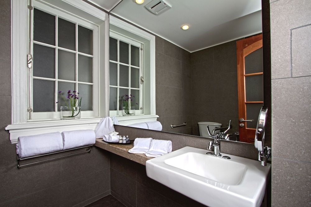 Casa Bueras Boutique Hotel Standard Room, Accessible (Handicap Room) 4