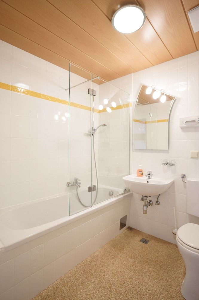 undefined Hotel Drei Kreuz 7