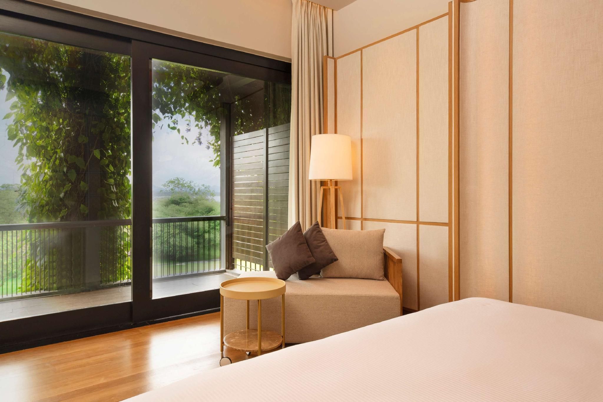 King One Bedroom Suite with Balcony