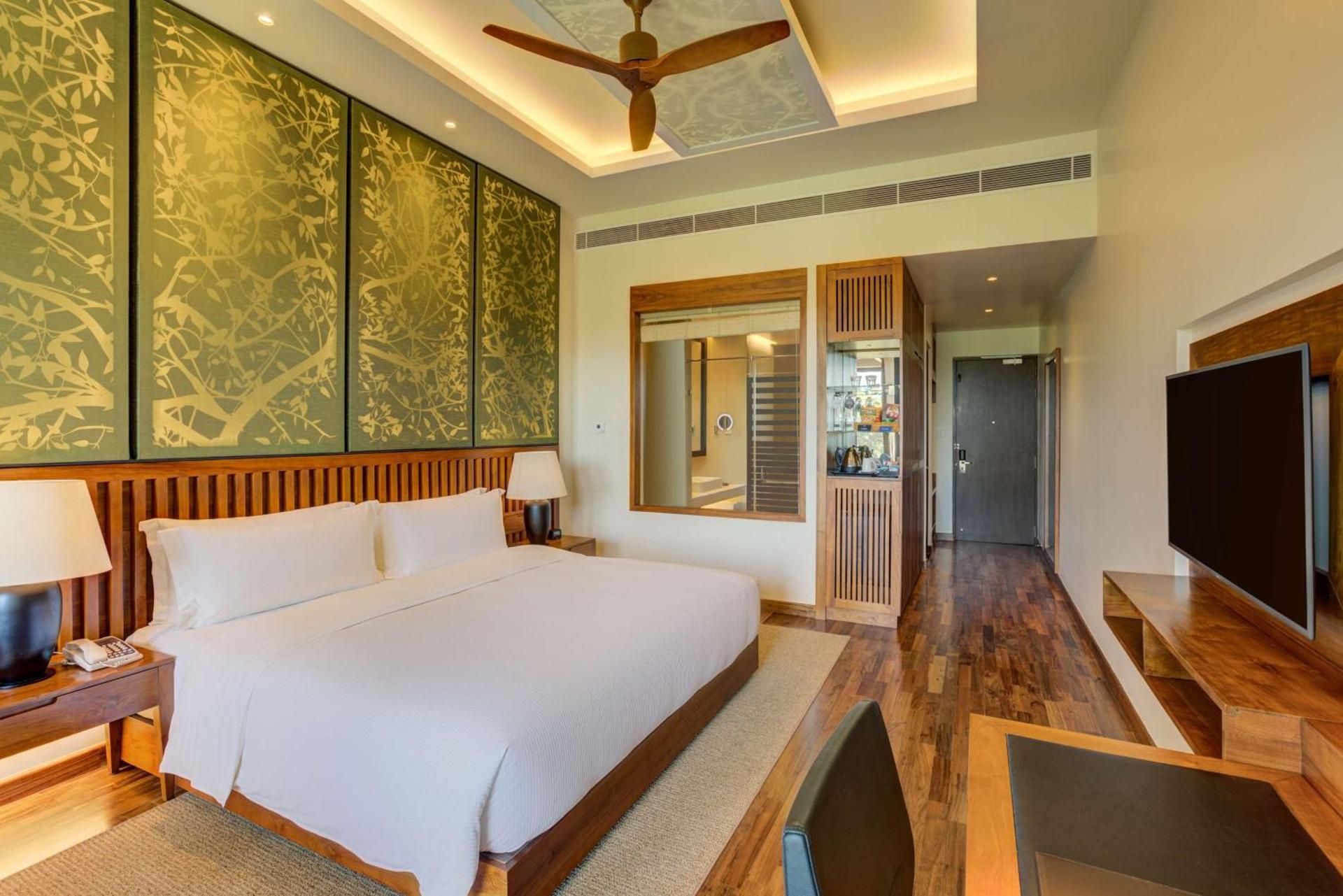 King Deluxe Room Garden View with Terrace