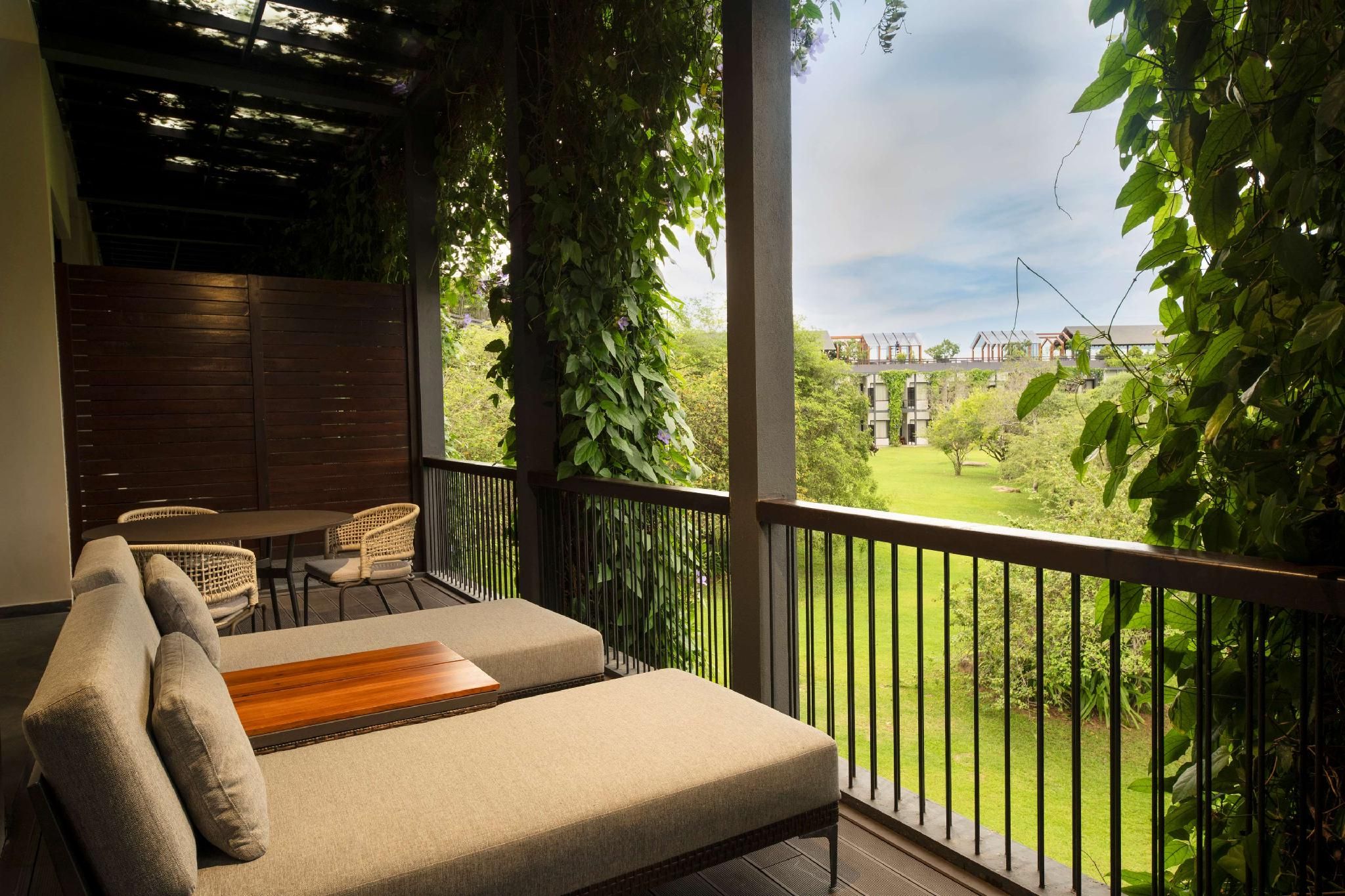 King One Bedroom Suite with Balcony