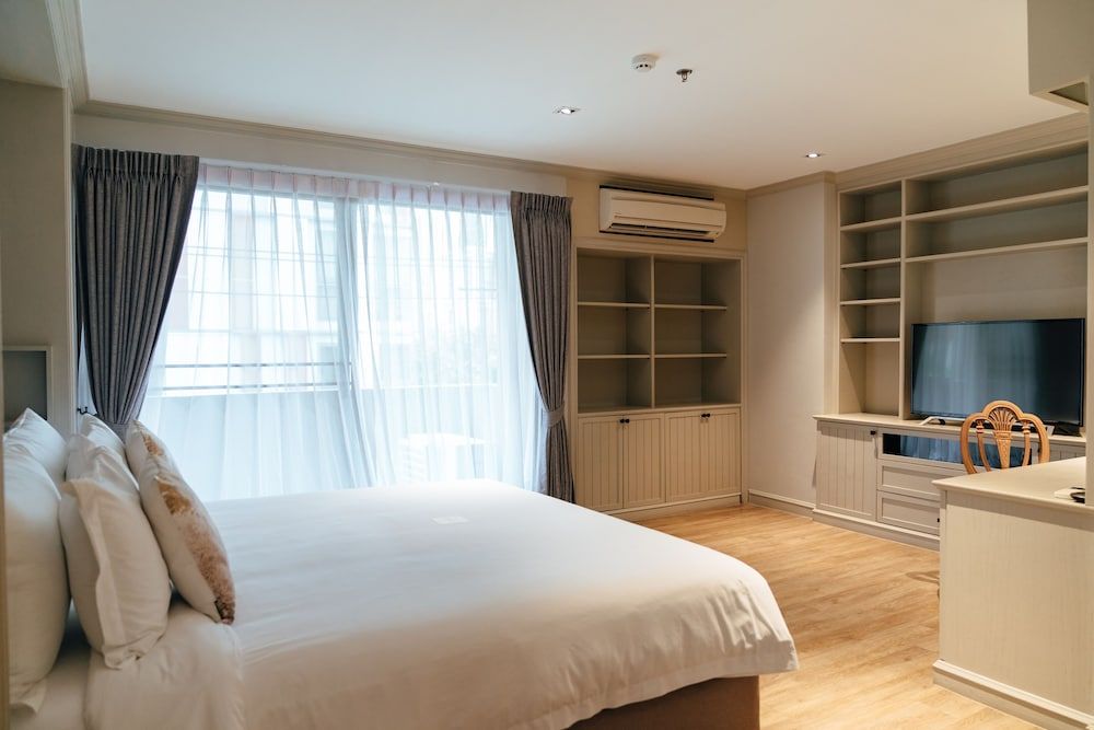 THEA Private Suites by TH District 2 Bedrooms Presidential Suite 2