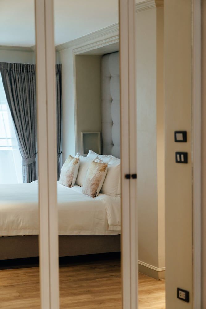 THEA Private Suites by TH District 2 Bedrooms Presidential Suite 5