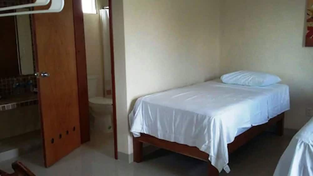 Las Cabañas Del Doctor Economy Room, Beach View 6