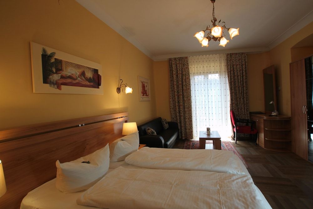 Double Room, Balcony