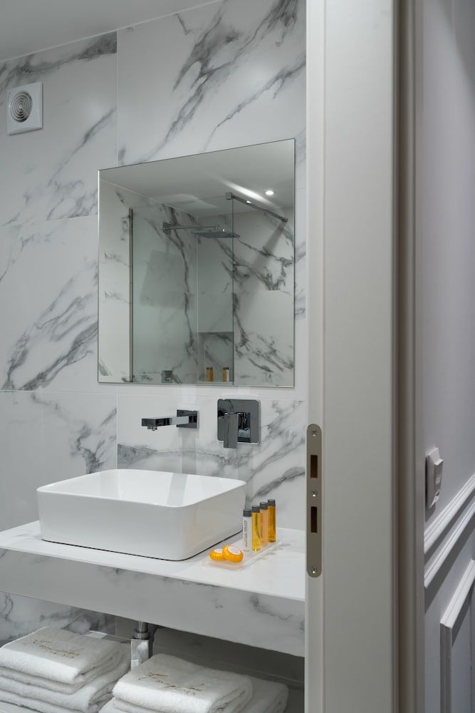 Evripidou Suites Grand Suite, 2 Bedrooms, Non Smoking, Connecting Rooms 7