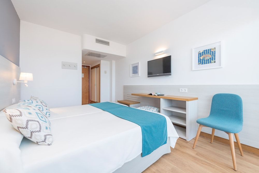 Double Room, Balcony