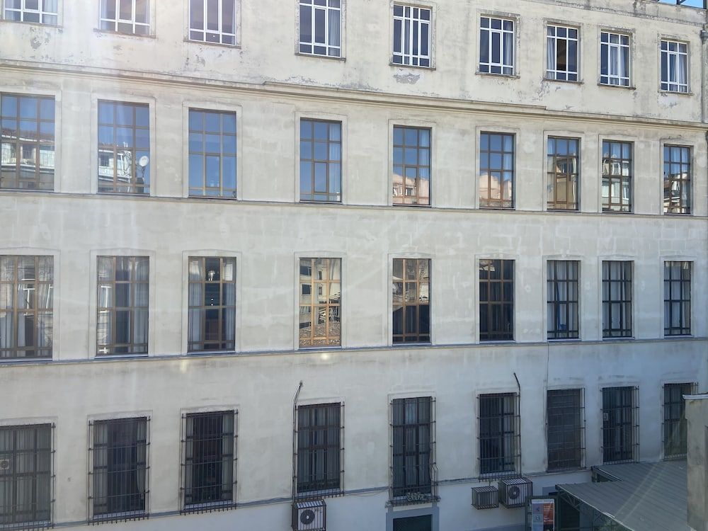 Liberi Hotel Taksim Economy Double Room, City View 4