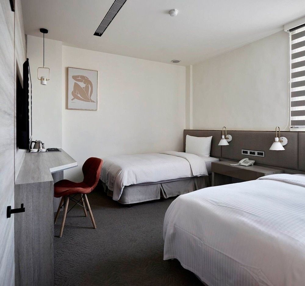 Haifu Hotel & Suites Elite Twin Room 2