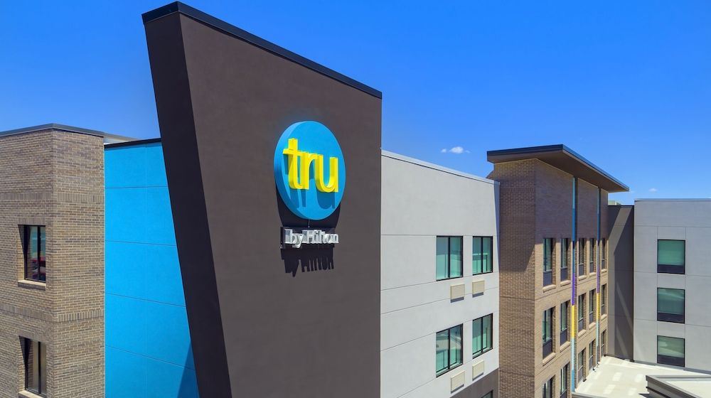 undefined Tru By Hilton Omaha I-80 at 72nd Street, NE 10
