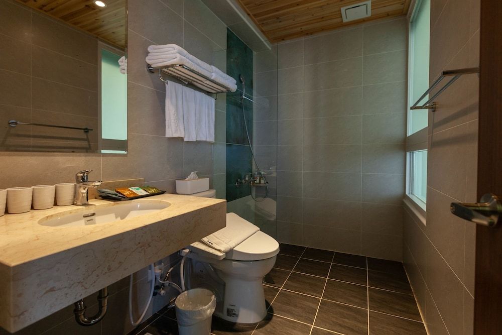 Sea Dragonfly Family Quadruple Room, 2 Double Beds, Accessible, Non Smoking 7