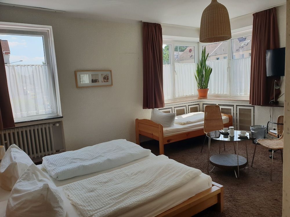 Südhotel Triple Room 4