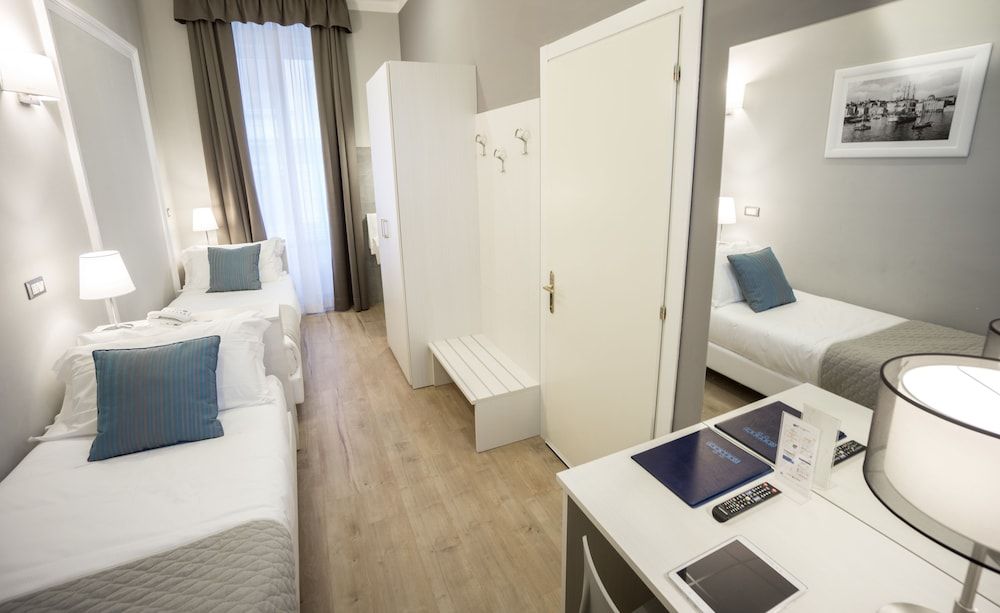 Superior Double Room, 2 Twin Beds, Ensuite