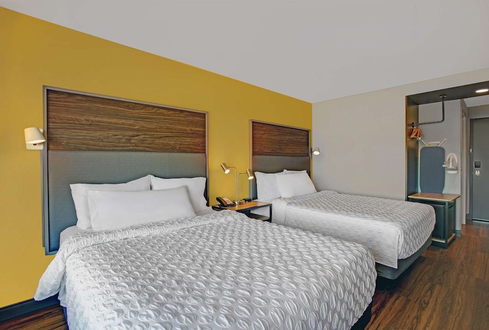 Room, 2 Queen Beds