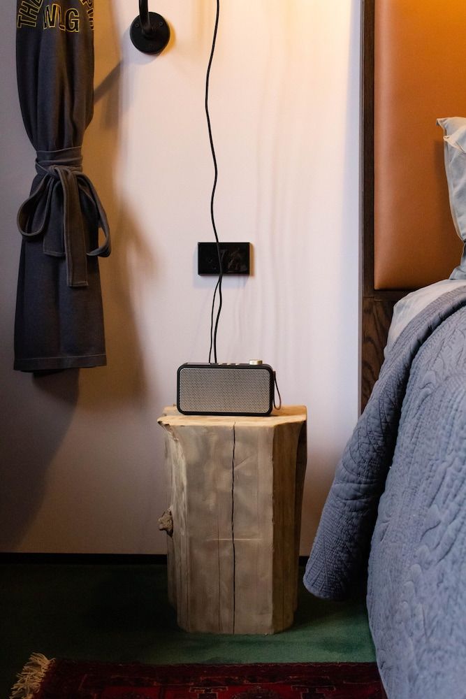 The Intrepid Hotel Baker Street 6