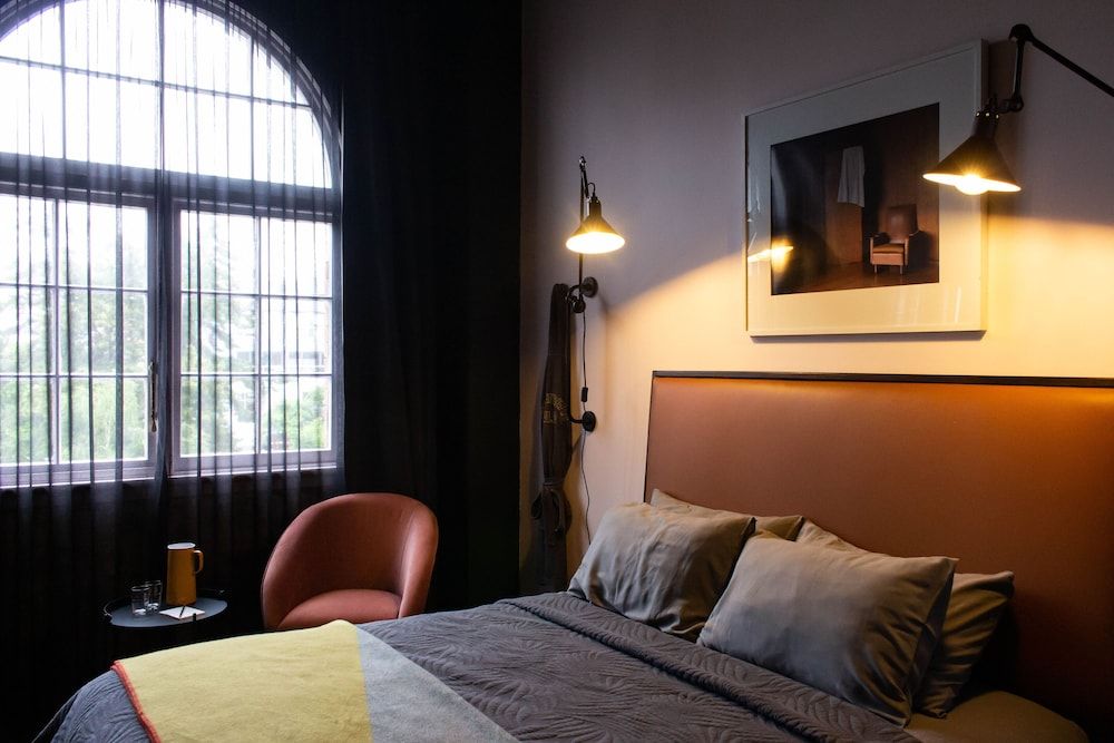 The Intrepid Hotel Baker Street 2