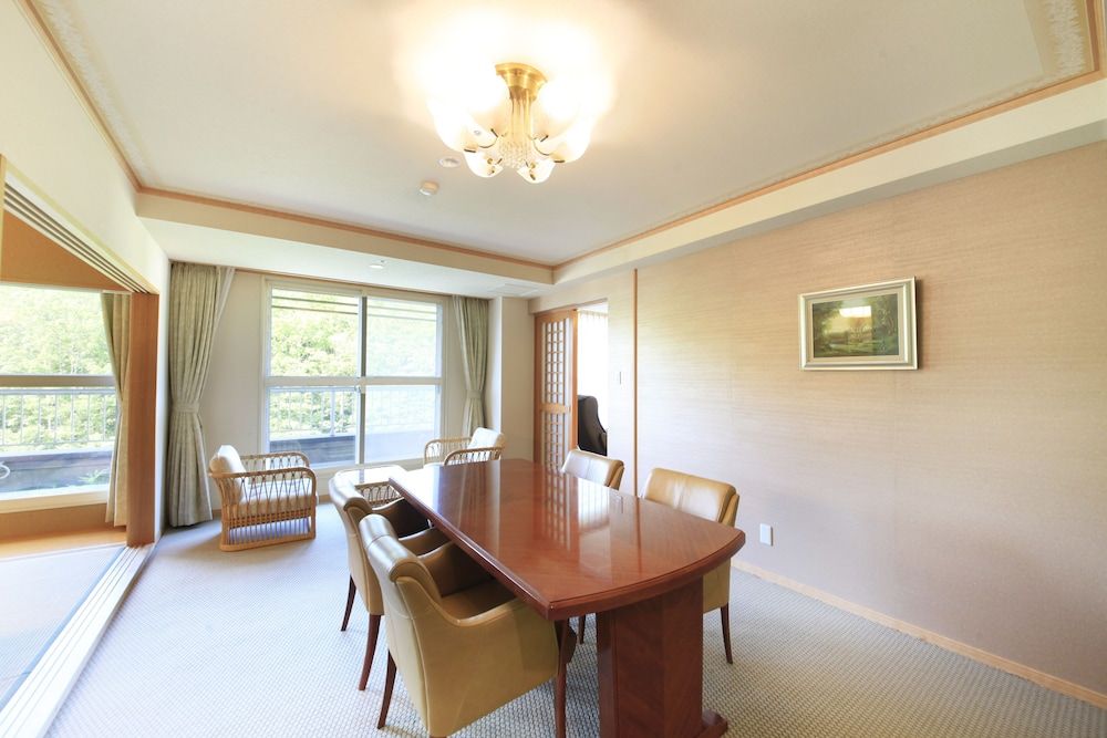 Ryotei Hanayura Ryokan Superior Japanese-Western style room with private open air bath - Non Smoking (No Single Use) 3