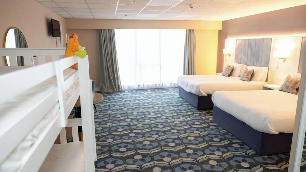 The Ocean Sands Hotel Large Family Room 3