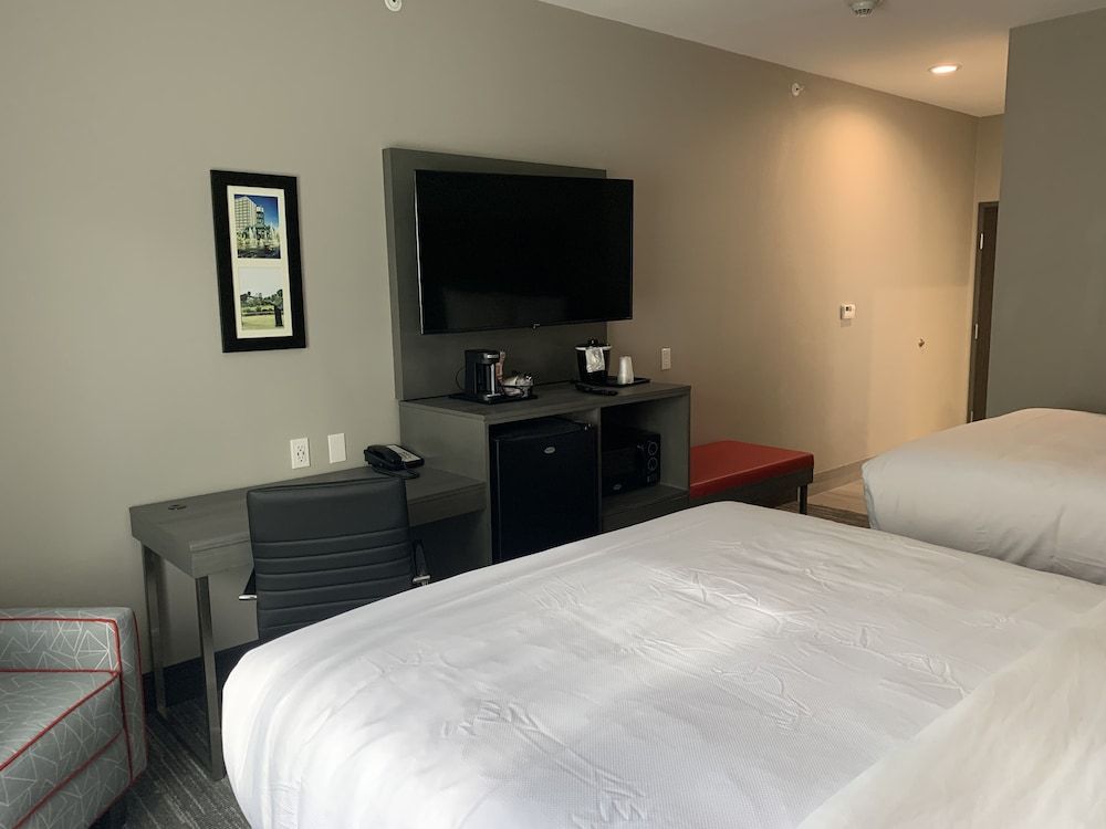 Comfort Inn & Suites Standard Room, 2 Queen Beds, Non Smoking 2