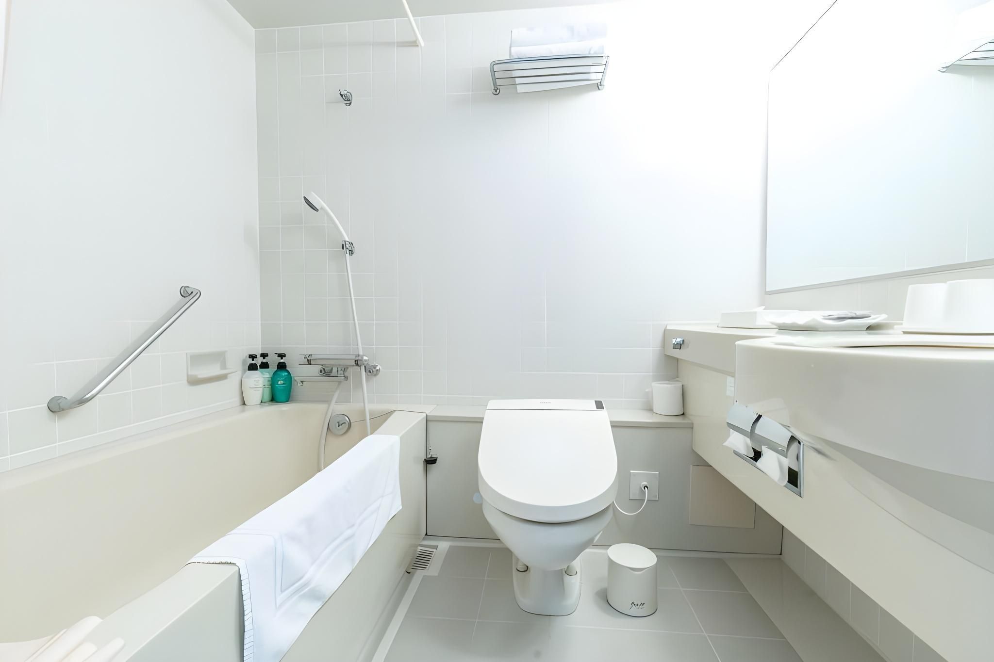 Rembrandt Premium Fuji Gotemba Standard Twin Room without Fuji View - 35 Square Meters 2