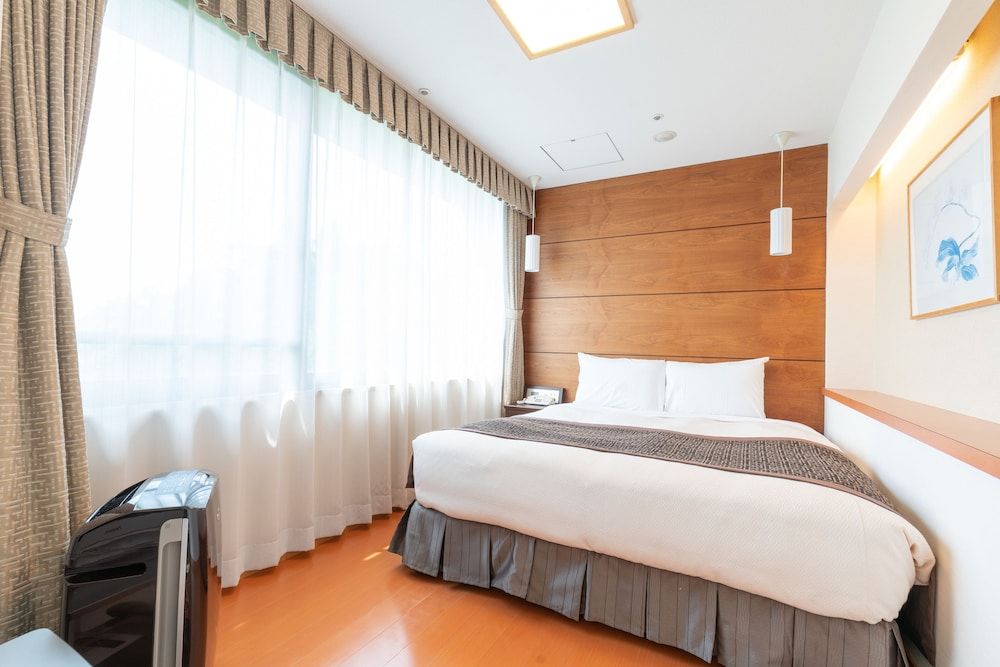 [Non-Smoking] Japanese Western Style Double Room (Mt. Fuji View)
