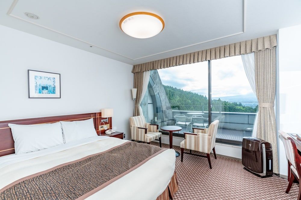 [Non-Smoking] Western Style Double Room (Mt. Fuji View)
