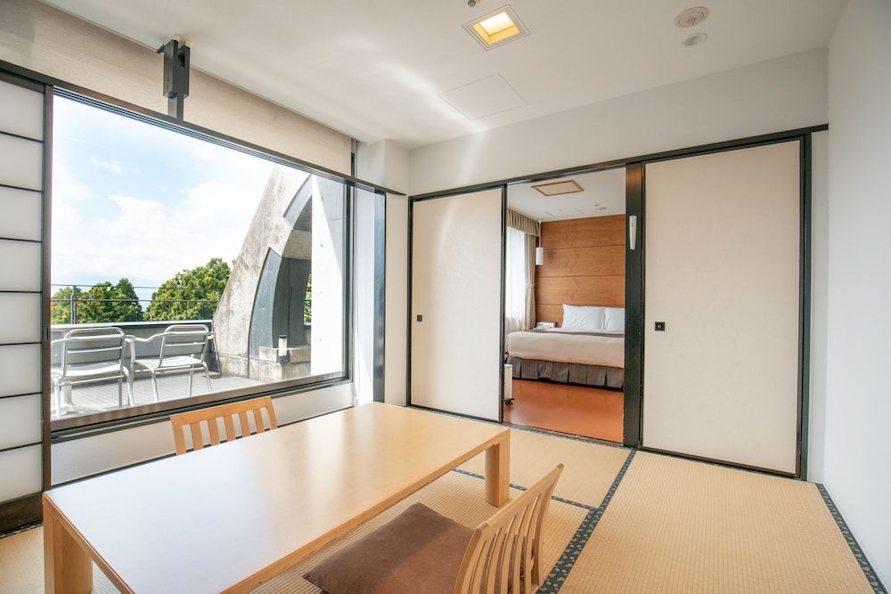 [Non-Smoking] Japanese Western Style Double Room (Mt. Fuji View)