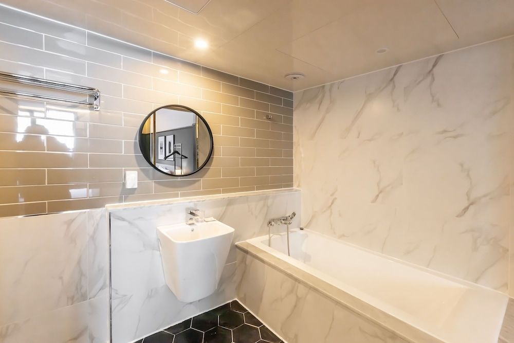 Brown Dot Hotel Sasang Renecite Deluxe Double Room 16