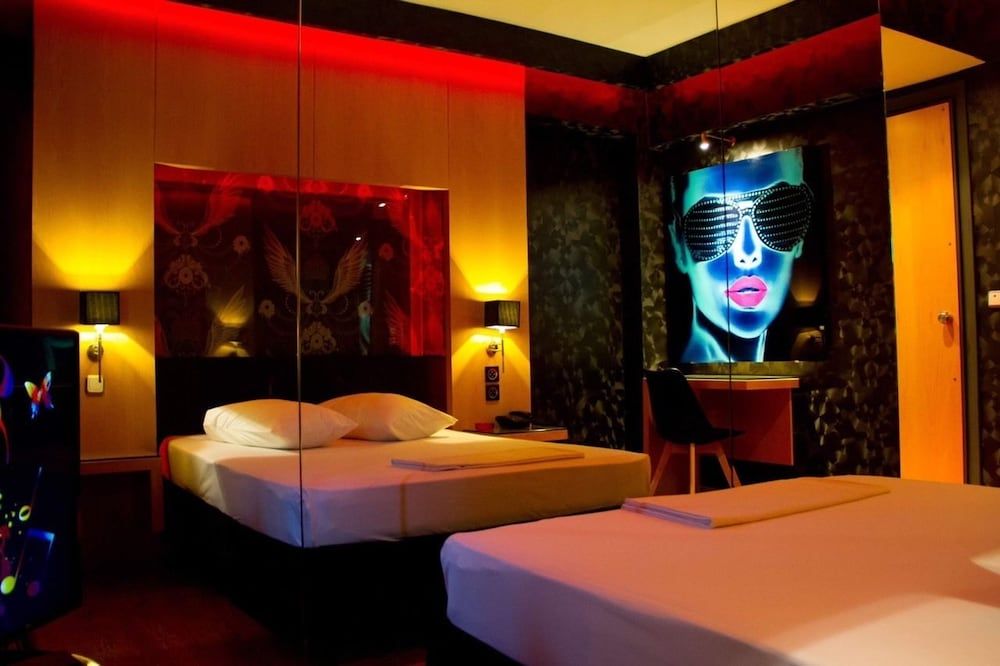 undefined Olympic Hotel – Adults Only 8