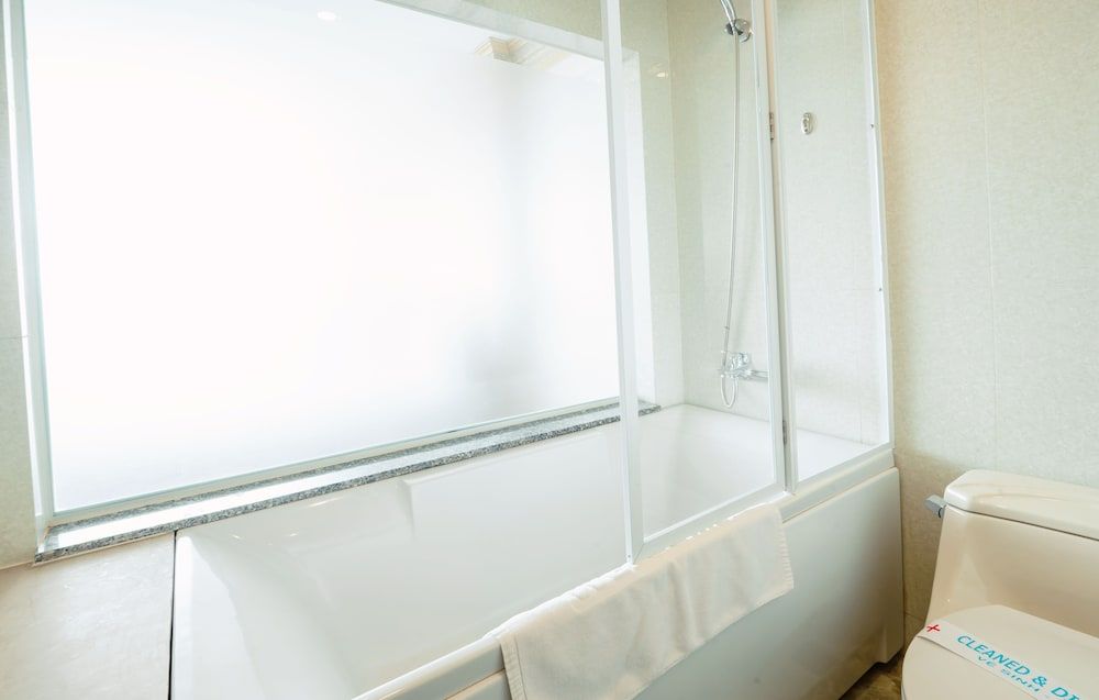 undefined Lotus SaiGon Hotel 8